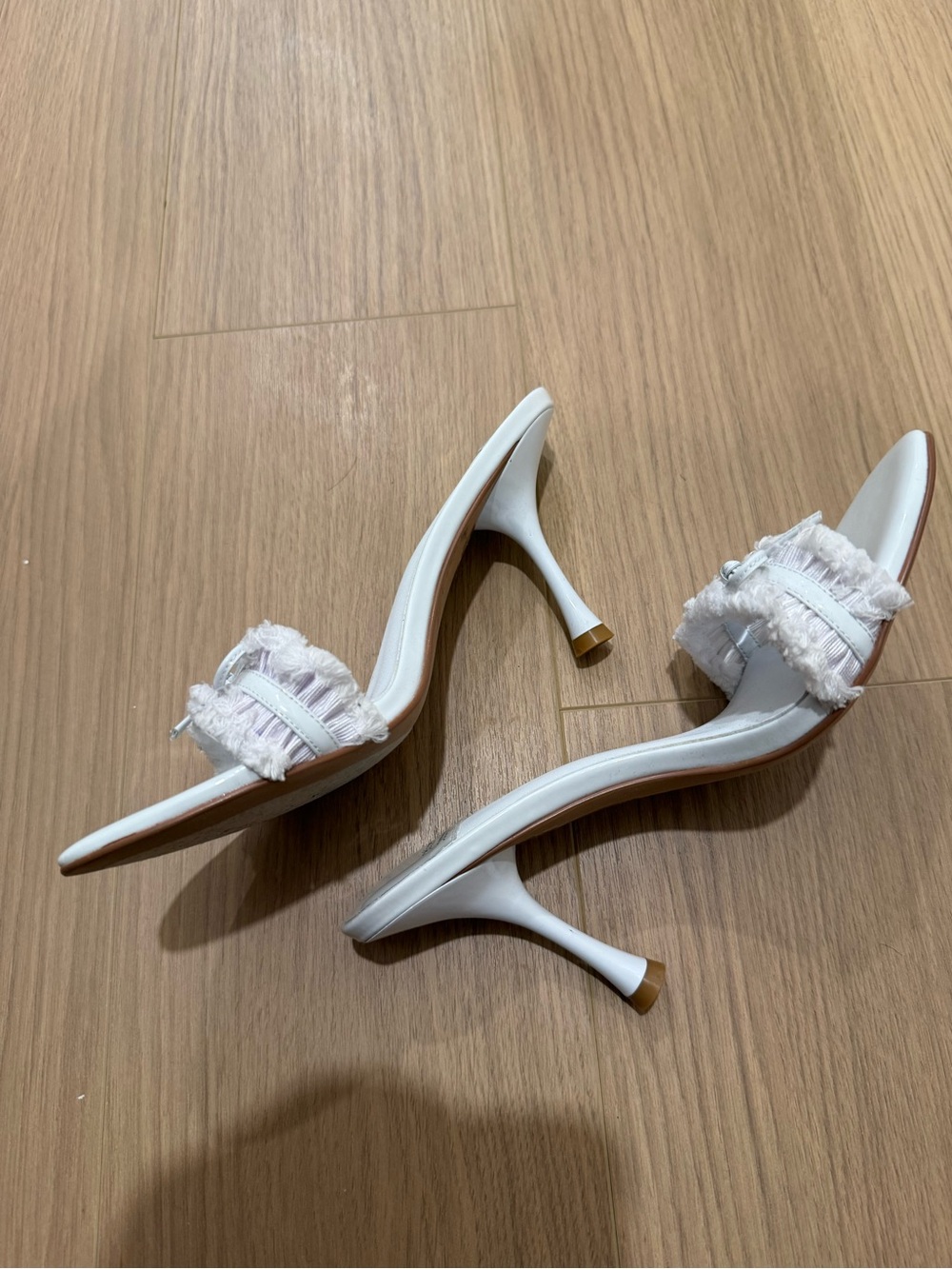 Jeffrey Campbell Cinnamon Stiletto White Fringe Bow Slide Sandals